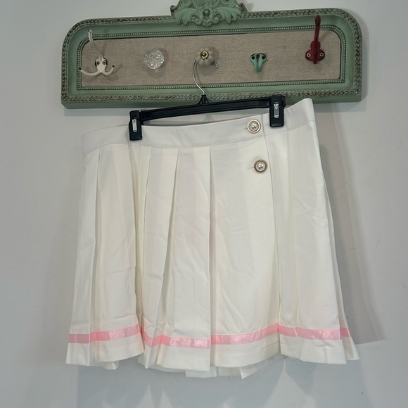 SUGAR THRILLZ ALWAYS AN ACADEMIC WHITE PLEATED MINI SKIRT PLUS SIZE 1X NWT - Picture 1 of 6